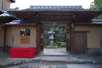 哲学の道の桜21 見頃や開花状況 アクセスや散策コースを紹介 京都旅行のオススメ 哲学の道の桜21 見頃や開花状況 アクセスや散策コースを紹介 京都旅行のオススメ