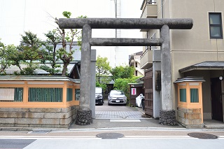 f:id:sarunokinobori:20190527215853j:plain