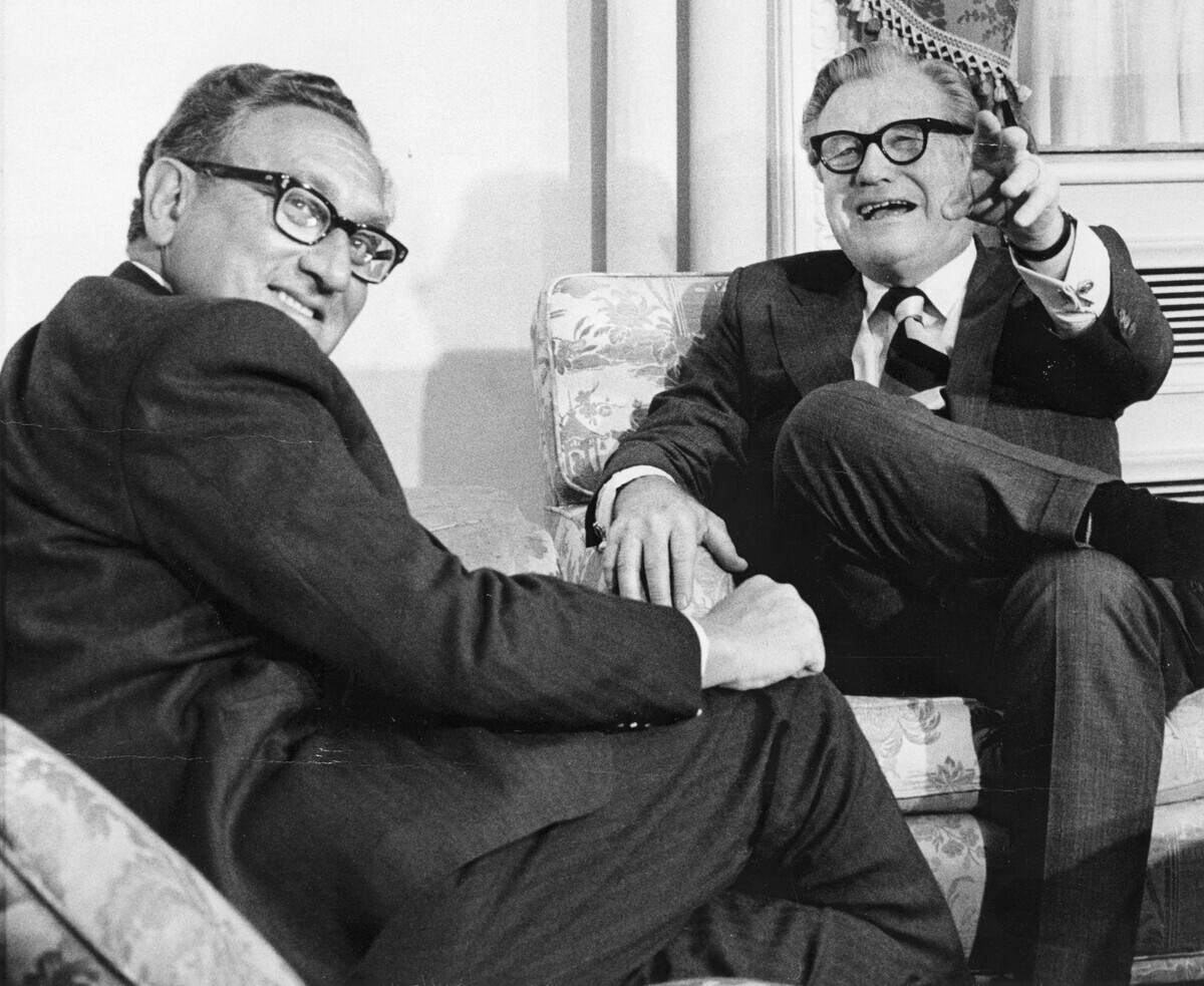 Nelson Rockefeller with Henry Kissinger January 3, 1975.jpg