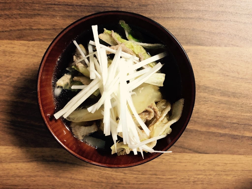 お雑煮みたいな見た目のミルフィーユ鍋