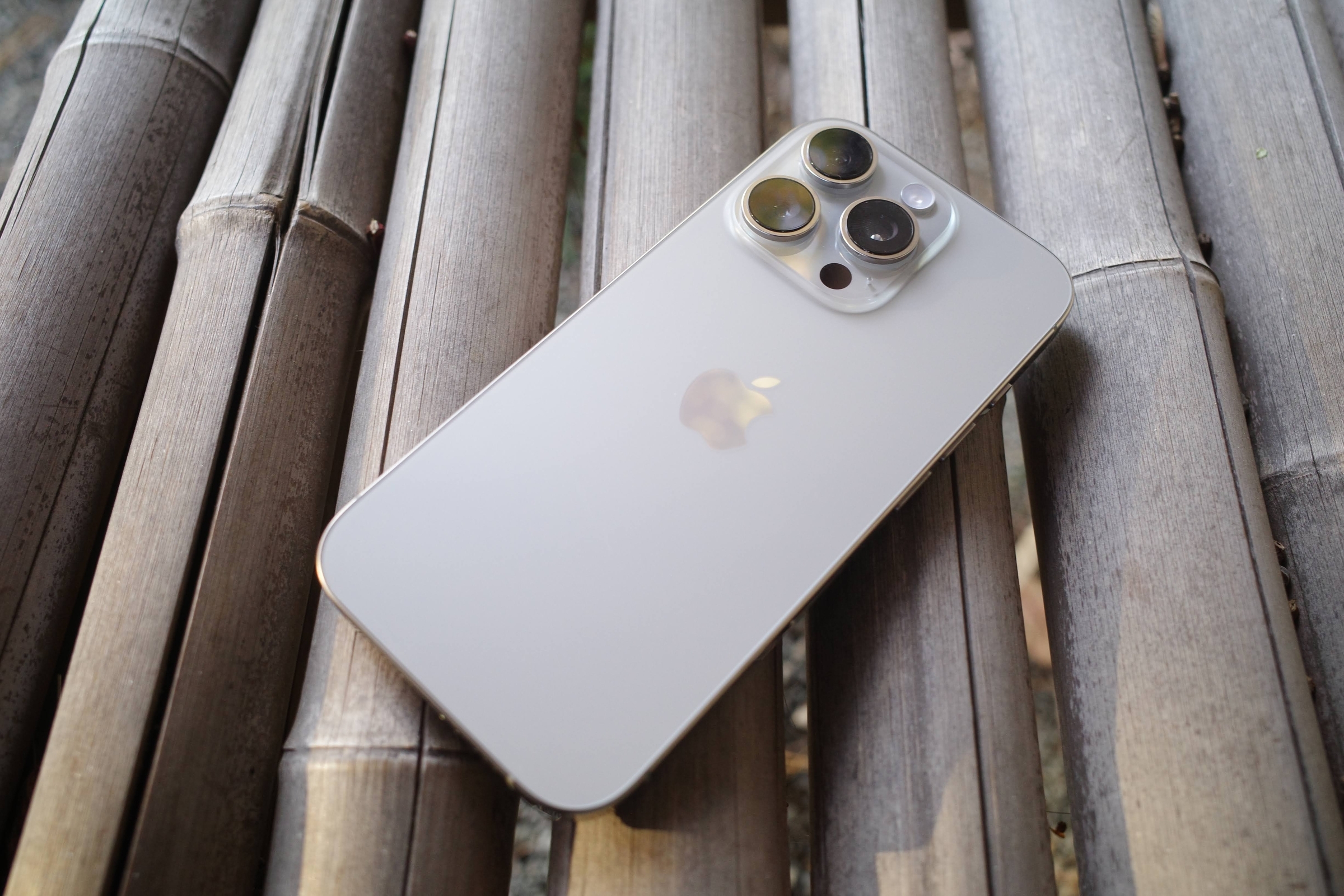 Apple iPhone 14pro maxジャンク品 （Apple iPhone 14 Pro