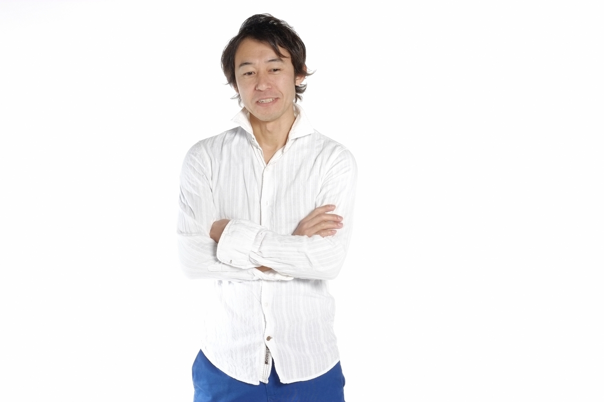 避けたいNG襟立てスタイル