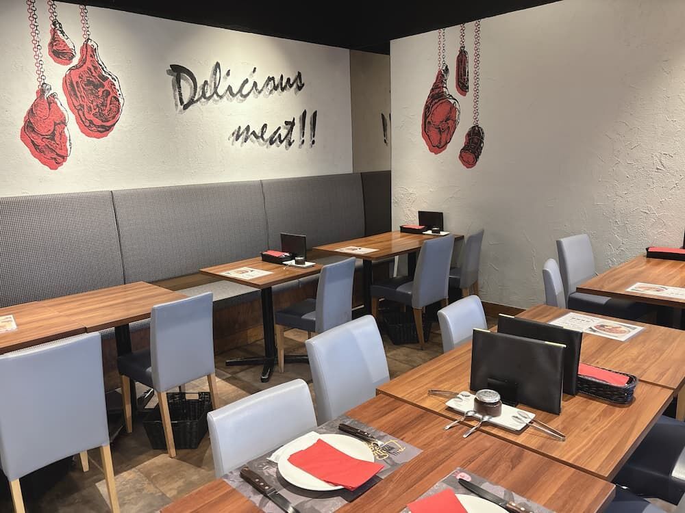 ALEGRIA　アレグリア町田店のお店の中　内観の写真　席の様子