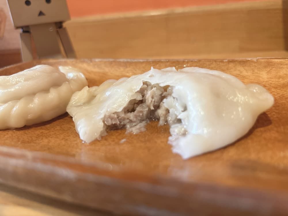 ブータン料理レストランLASOLA　ラソラ　ランチ　モモ　断面