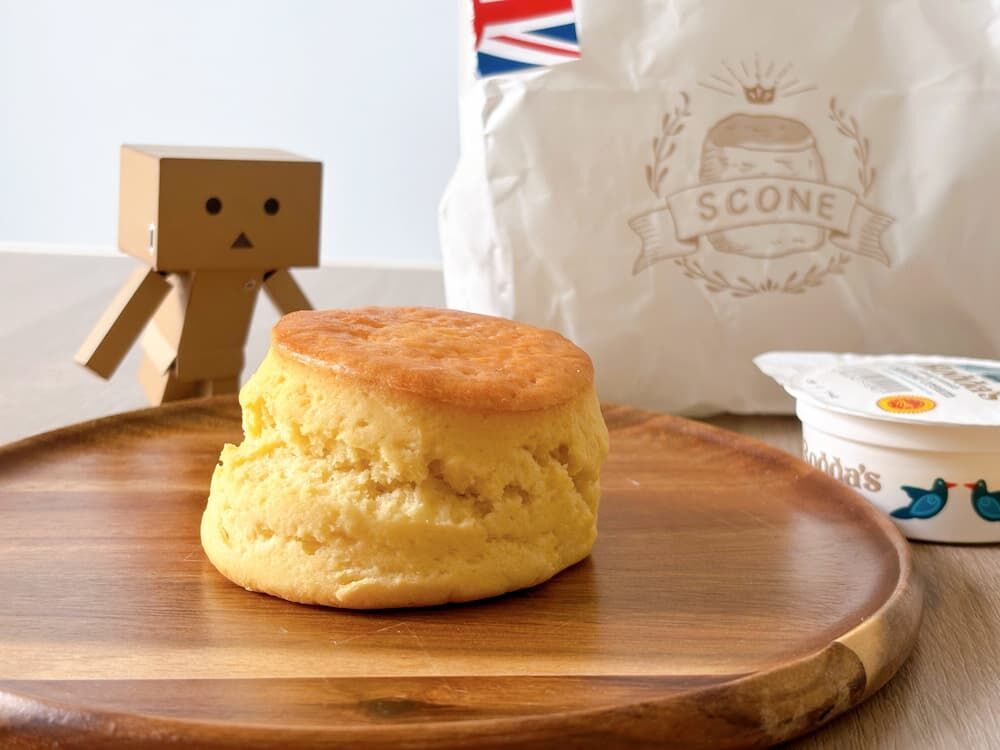 デメララベーカリー　プレーンのスコーンの写真