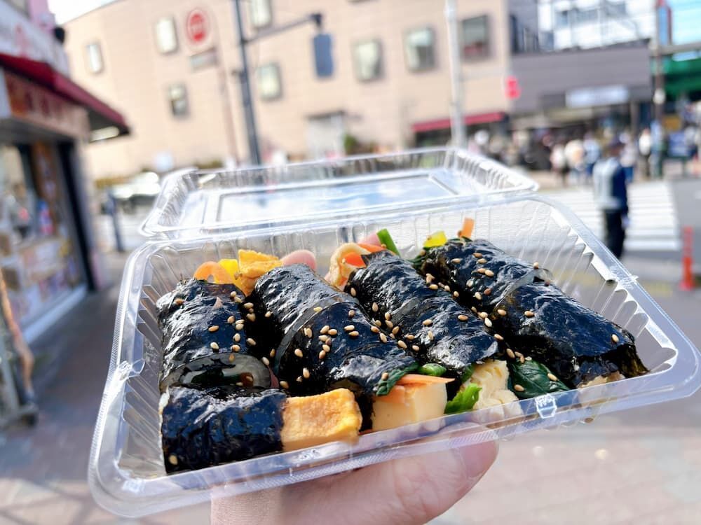 新大久保　韓国グルメ　食べ歩き　写真　明洞ちびのり巻　ちびのり巻盛合せ