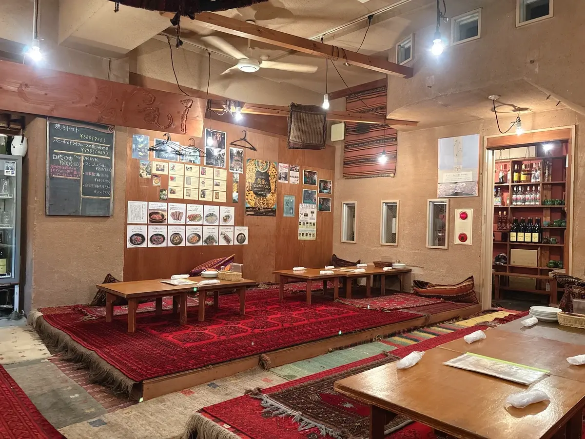 パオキャラヴァンサライ 東中野 アフガニスタン料理 店内