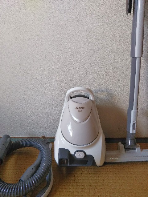 やっぱり掃除機は昔ながらのものがいい - 暮らしの土台を整える