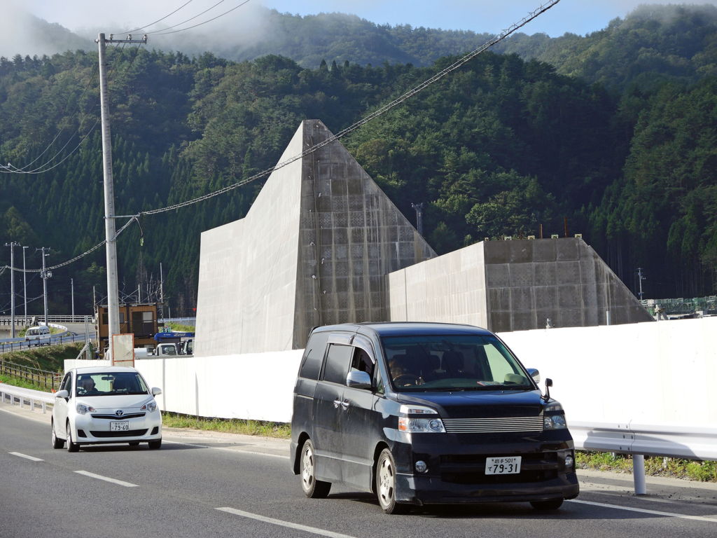 山田湾防潮堤（山田町）-3-16.09