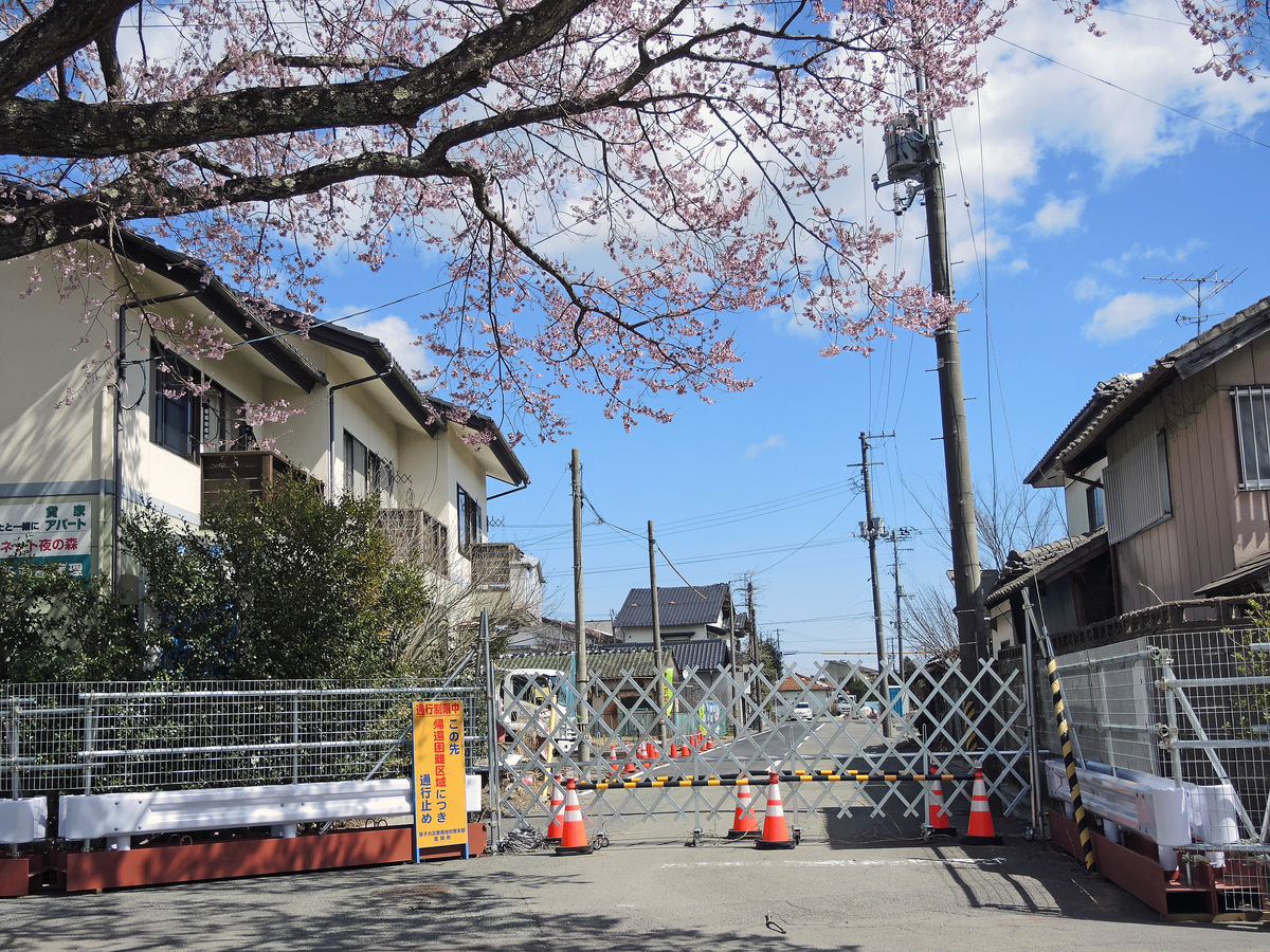 常磐線「夜ノ森」駅、付近（富岡町）-8-20.03