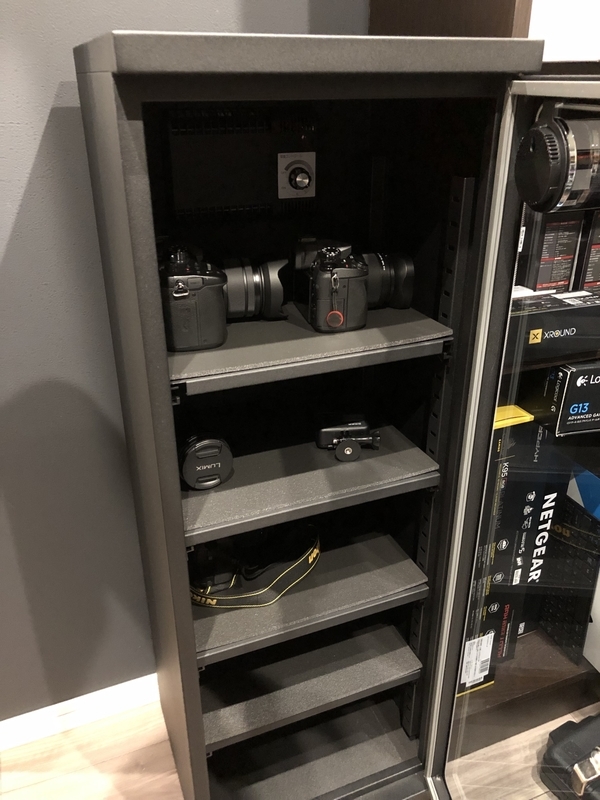 HAKUBA ハクバ カメラ用防湿庫 40L KED-40 E-ドライボックス 在庫限り超特価 【HAKUBA】電子防湿庫【KED-40】 その他