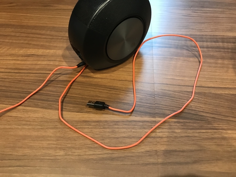 JBL Pebbles レビュー】PC用スピーカーならこれ!USB接続だけで JBL Pebbles レビュー】PC用スピーカーならこれ!USB接続だけで