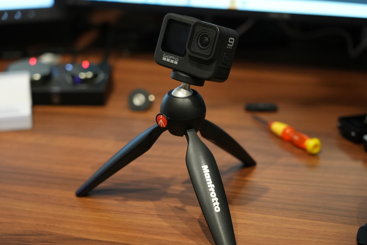 もはや必須級】GoPro HERO 9本体に三脚用のネジ穴を増設する社外