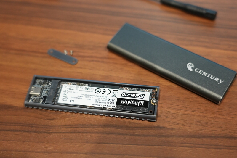 CENTURY 裸族のM.2 NVMe SSD 引越キット レビュー】HDDや低容量なNVMe