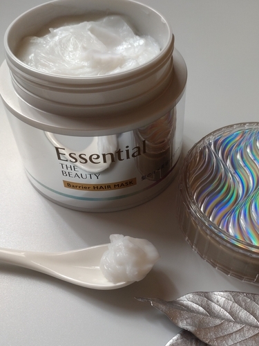 花王『エッセンシャル 髪のキメ美容バリアヘアマスク』使ってみました