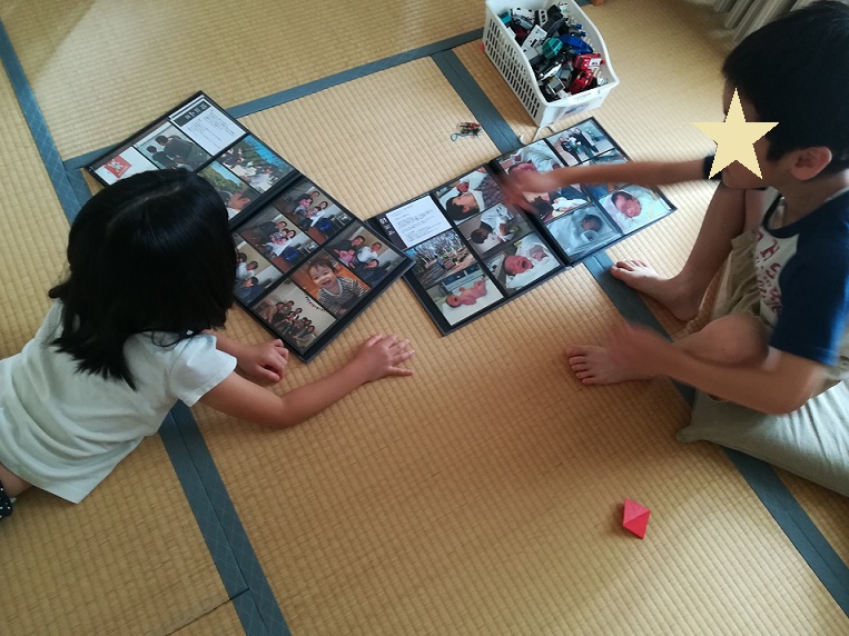 アルバム作りは 家族で一年に一冊 シンプルなルールで 9年続いています 今日から始めるシンプルライフ アルバム作りは 家族で一年に一冊 シンプルなルールで 9年続いています 今日から始めるシンプルライフ