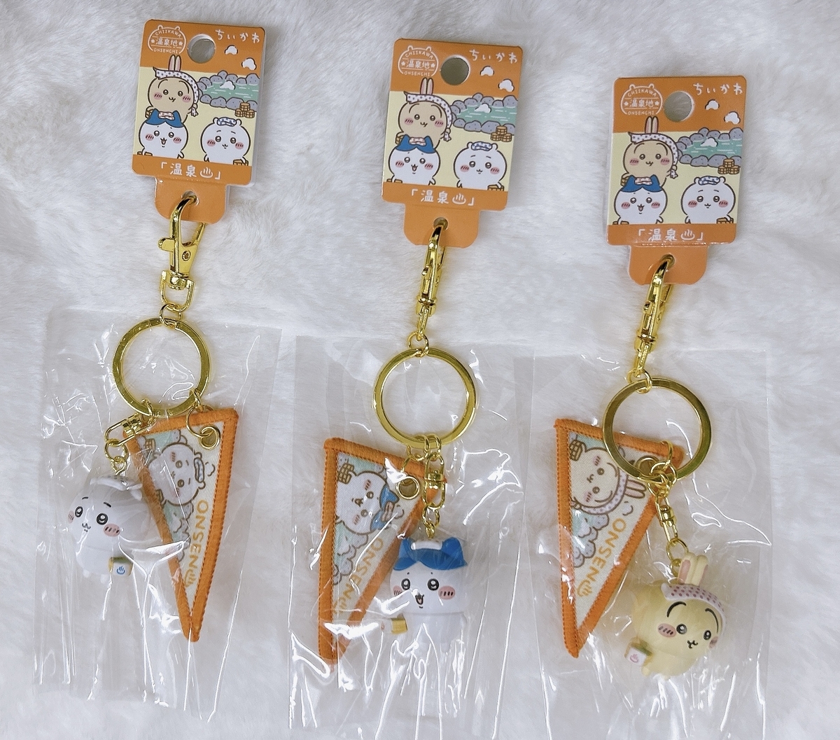 ご当地ちいかわ】温泉地限定に新グッズ登場！「ペナント付きマスコット