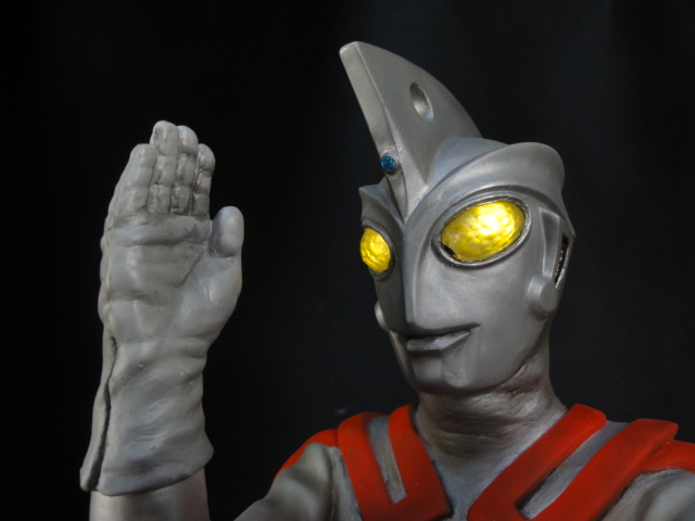 マーミット ウルトラマンA 発光改造 - 趣味の模型製作 さとさん工房