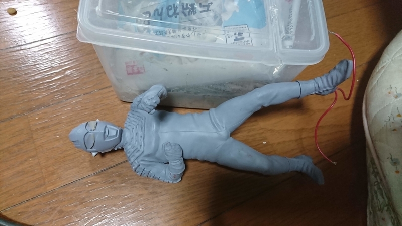 エクスプラス ウルトラセブン 大改造 改造記事 - 趣味の模型製作 さと