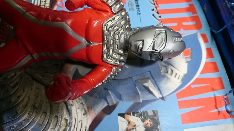 エクスプラス ウルトラセブン 大改造 改造記事 - 趣味の模型製作 さと