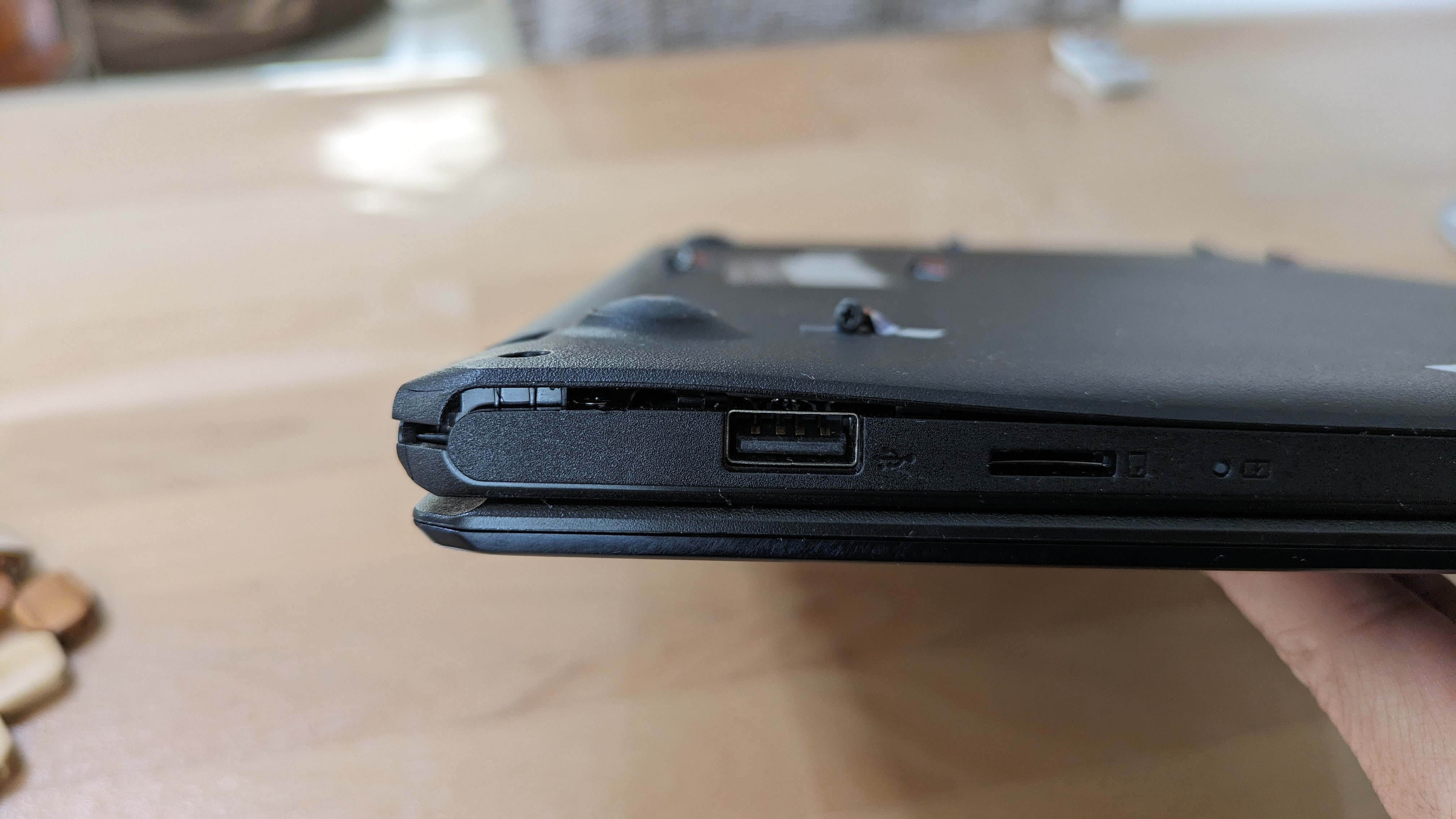 ASUS E510MA-EJ934WS ストレージ交換記 - 新しいダイアリー(5)