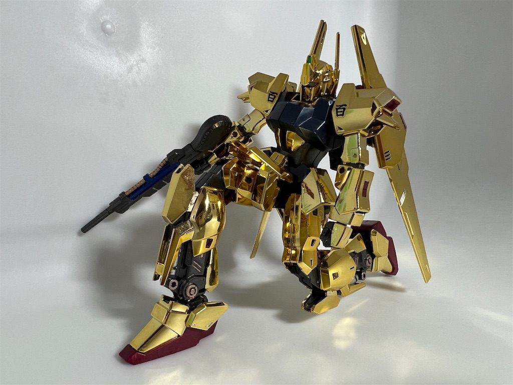 HGUC 1/144 ガンダムベース限定 百式[ゴールドコーティング