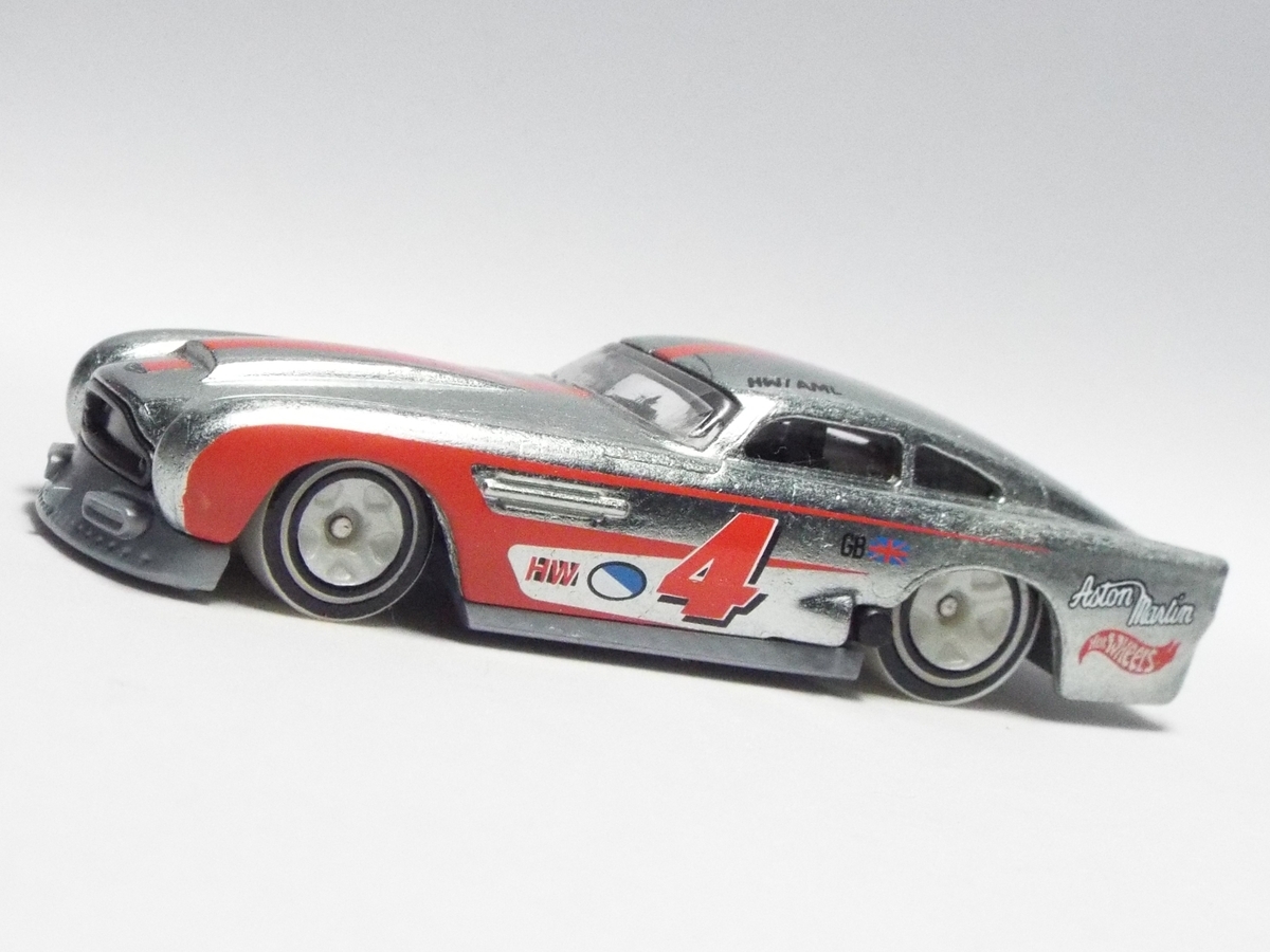 アストンがボンネビルを駆けるなら ─Hot Wheels Aston Martin DB4GT
