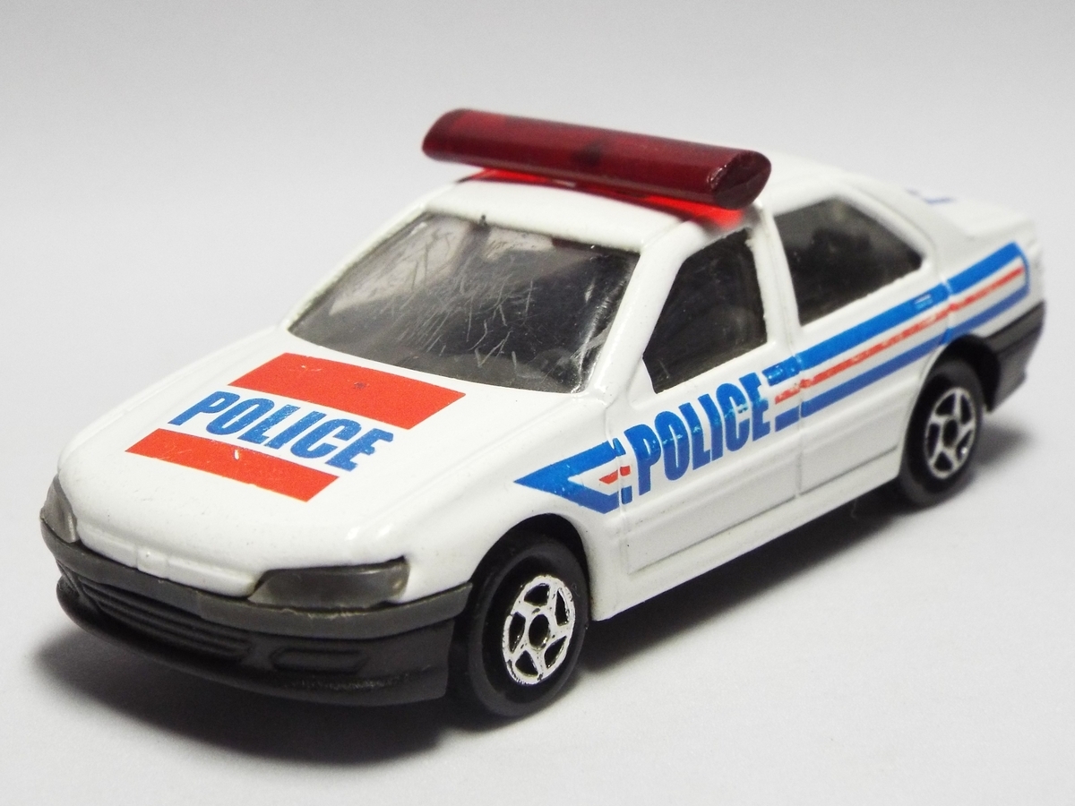 SuperSの名残 ─ Majorette Peugeot 406 Police Car - 手のひら駐車場日誌