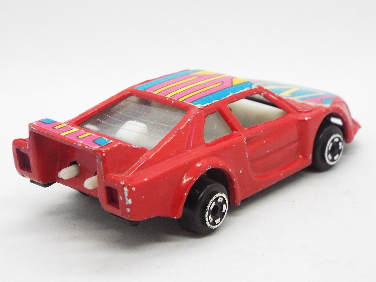 跳馬の謎と幻、香港にて… ─ Kees FERRARI 308 GTB - 手のひら駐車場日誌