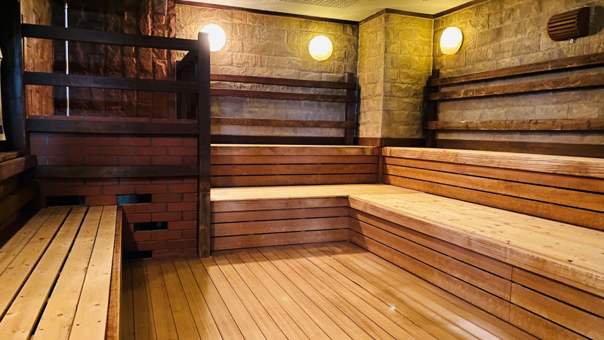 湯乃泉グループ3店舗のサウナ室 - Saunology -Studies on Sauna-