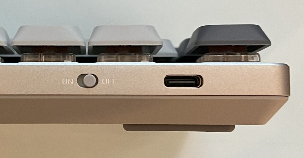 電源スイッチ