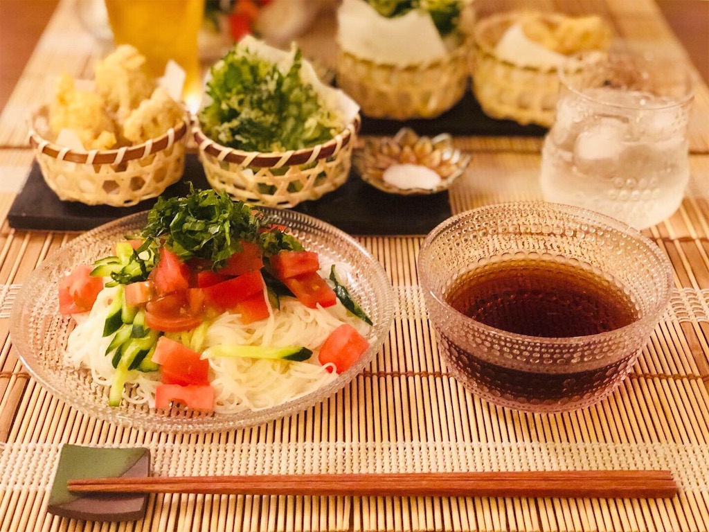 イッタラのおすすめ食器カステヘルミ プレート&ボウル◎北欧フィンランドのガラスウェアでおうちごはん???? - 北欧食器づくしの北欧旅 イッタラのおすすめ食器カステヘルミ プレート&ボウル◎北欧フィンランドのガラスウェアでおうちごはん???? - 北欧食器づくしの北欧旅