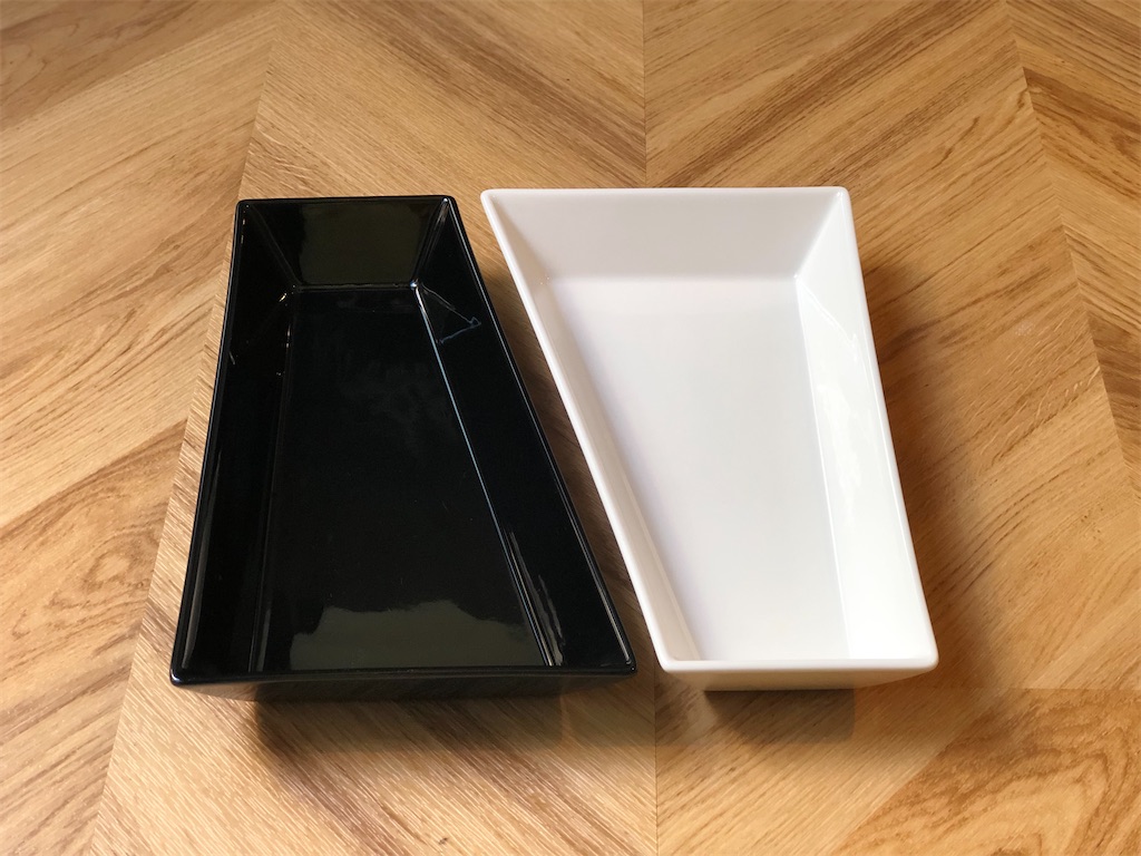 アラビアフィンランド（ARABIA）の廃盤ディッシュプレートNERO◎幾何学