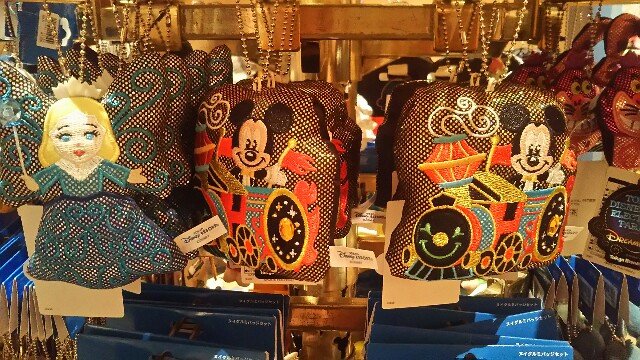 Tdl ぬいば特集 東京ディズニーランドで購入できるぬいぐるみバッジ特集 沢山の種類があって ディズニーホテルやボン ボヤージュで買えない物もあるから 気に入ったら即買いをオススメ Welcome To The Sayanokuni Tdl ぬいば特集 東京ディズニーランドで購入できるぬいぐるみバッジ特集 沢山の種類があって ディズニーホテルやボン ボヤージュで買えない物もあるから 気に入ったら即買いをオススメ Welcome To The Sayanokuni