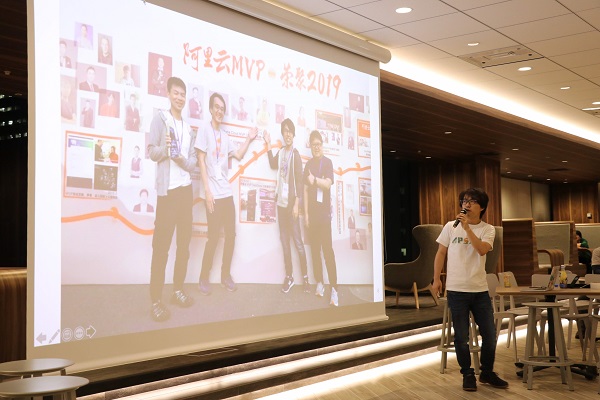 f:id:sbcloud:20191015161415j:plain f:id:sbcloud:20191015161415j:plain