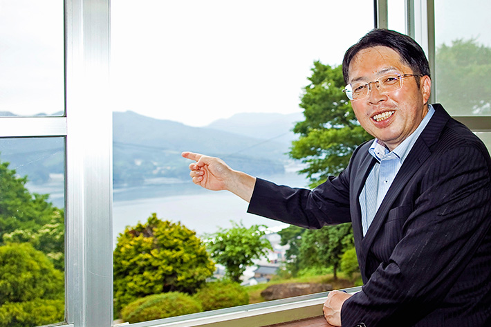 佐藤 謙二校長