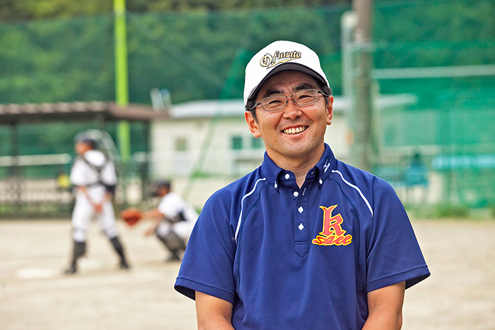戸羽智英先生(野球部監督)