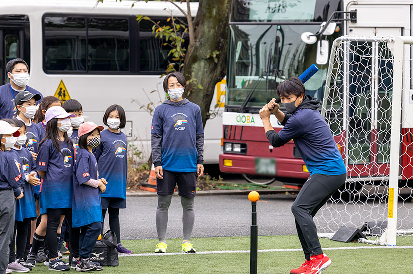 野球の楽しさを世界中に届けたい。元メジャーリーガーや元日本代表選手がインターナショナルスクールで野球を伝授