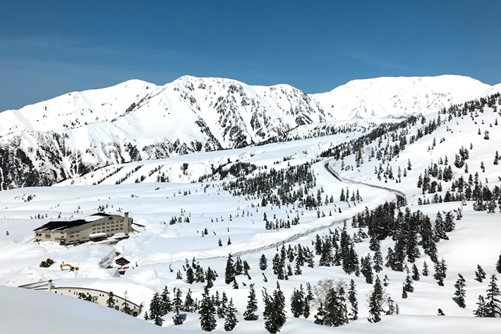 午前9時30分にはホテルを出発です! 気温はマイナス6度。