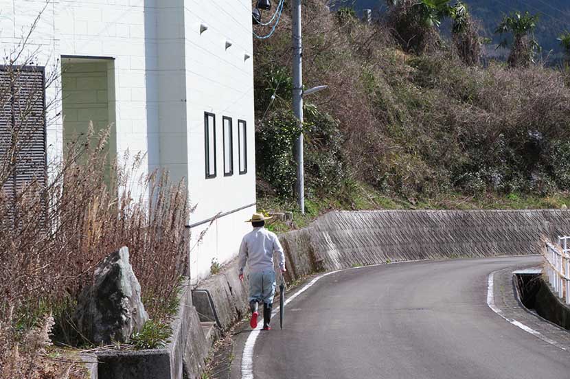 認知症による徘徊をスマホで即時発見へ-地方創生の取り組み(岩手県紫波町・宮城県東松島市・愛媛県久万高原町)