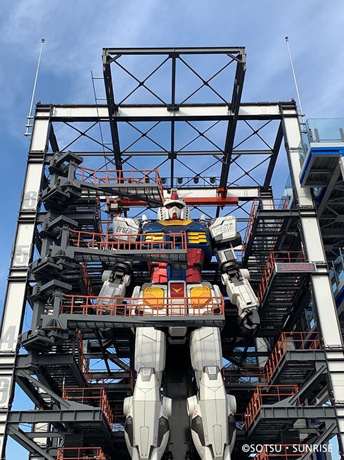 It Moves! 18-meter “Moving Gundam” Robot Revealed in Yokohama with Virtual Cockpit Powered by SoftBank 5G