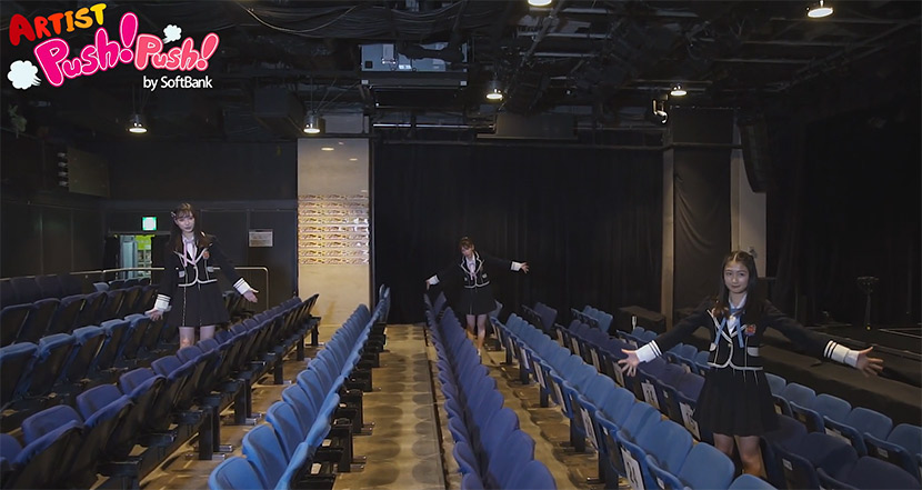 180°見渡せるVRカメラ。変顔とかしてたらバレてるってこと？笑