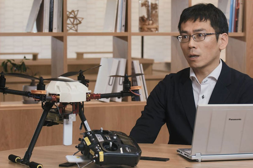 基盤技術研究室 張亮