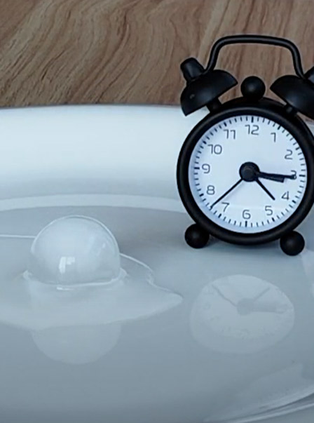 球体の氷のとけ方は…？