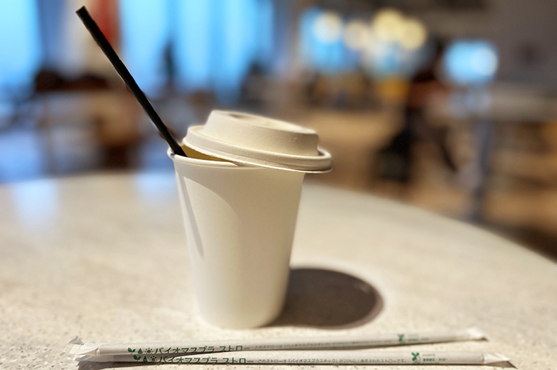 サトウキビ由来のバイオマスプラストロー