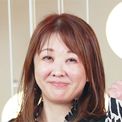 出口 美樹（でぐち・みき）