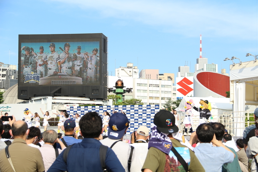 暑い、熱い！ 試合前から盛り上がりをみせる「鷹の祭典 2022」