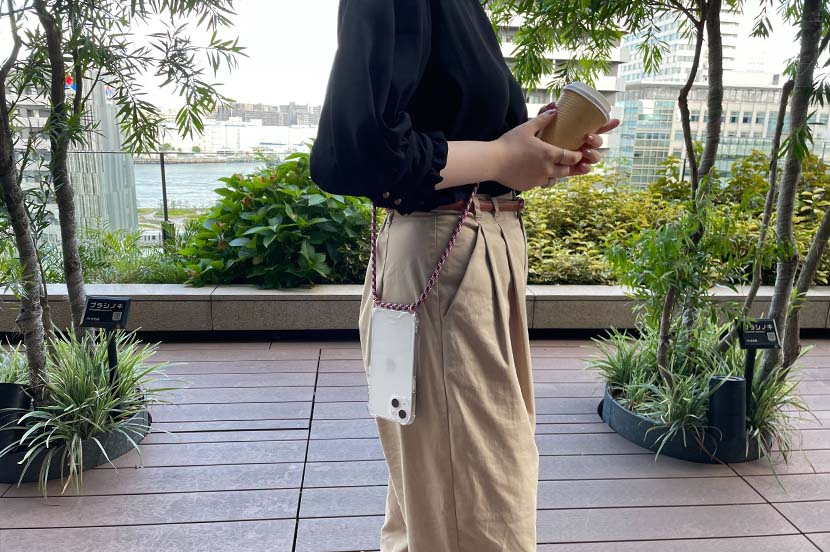 こんなトピックも! スマホショルダーが流行