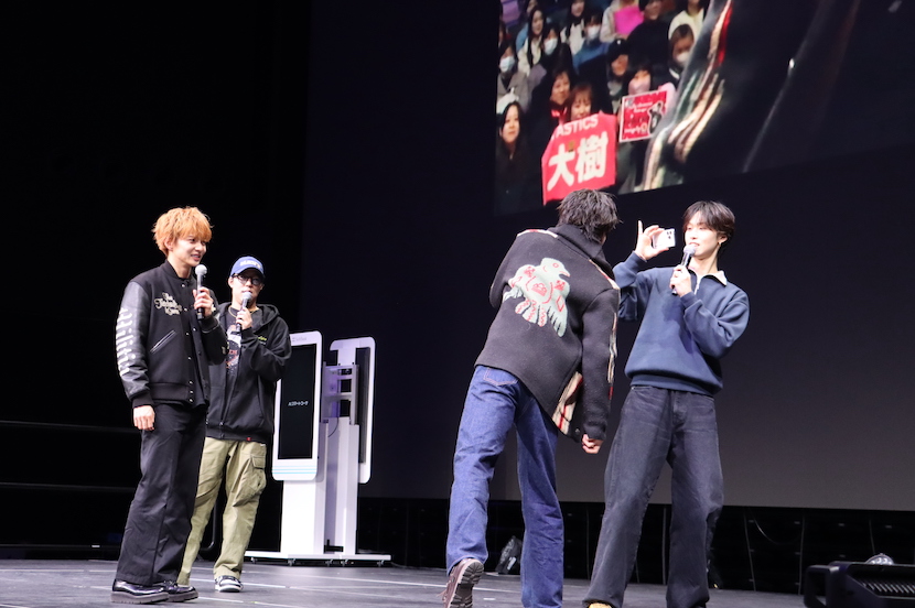 FANTASTICSがトークイベントでダンスマッチ度チャレンジに挑戦!