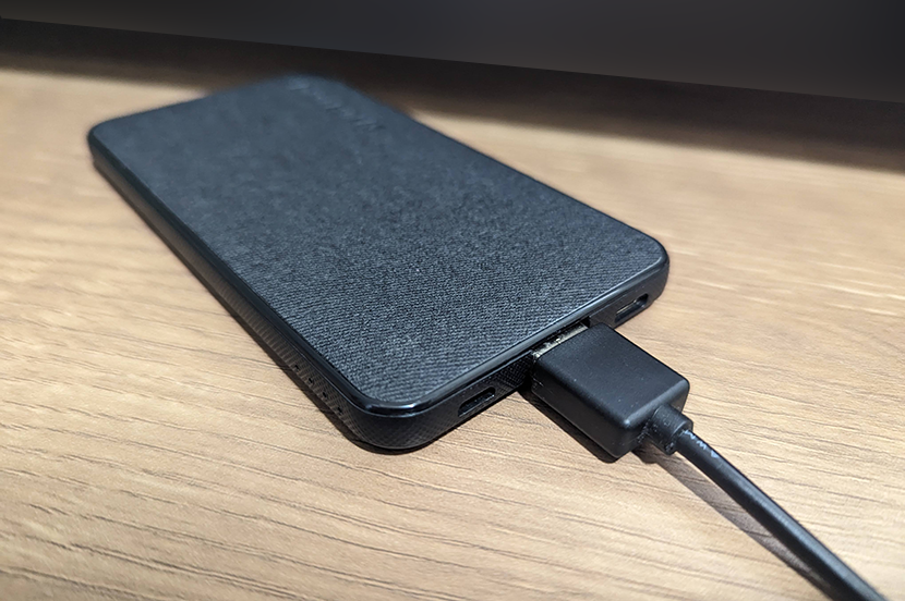 ②充電機器(モバイルバッテリー、ポータブル電源、アダプタなど)